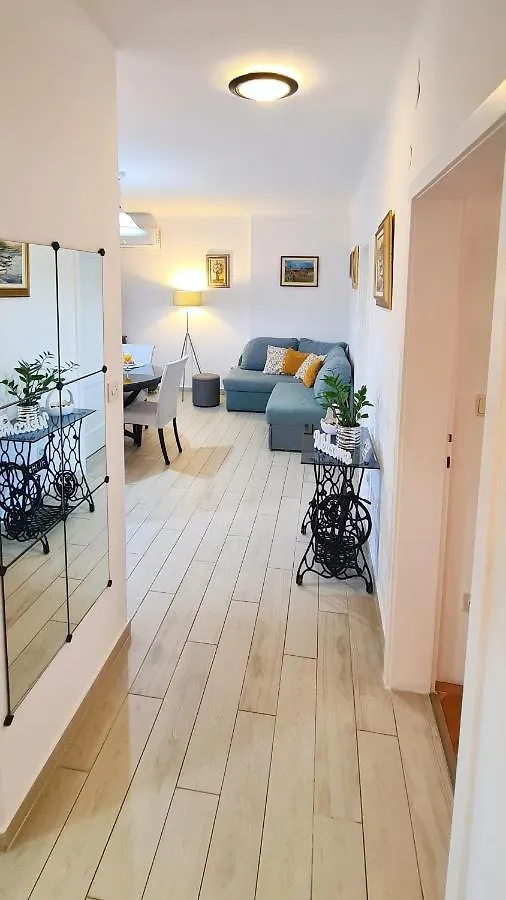 Apartment Sara Poljud Split 0*,  Croatia